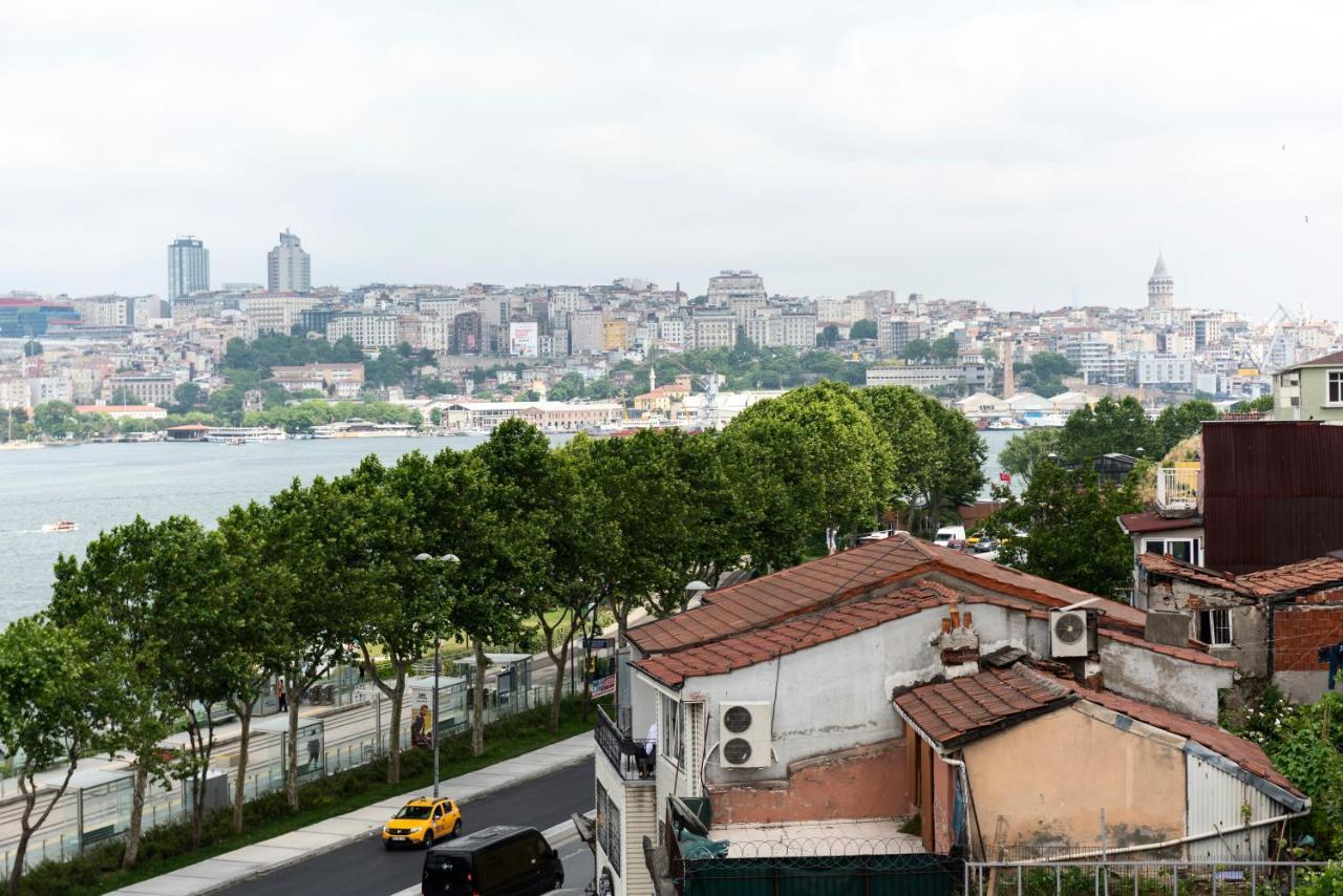 Istanbul Old City Colorful Houses Balat Petrion Hotel Екстер'єр фото