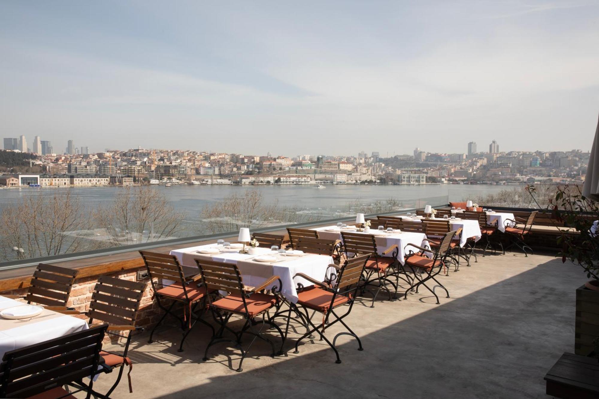 Istanbul Old City Colorful Houses Balat Petrion Hotel Екстер'єр фото
