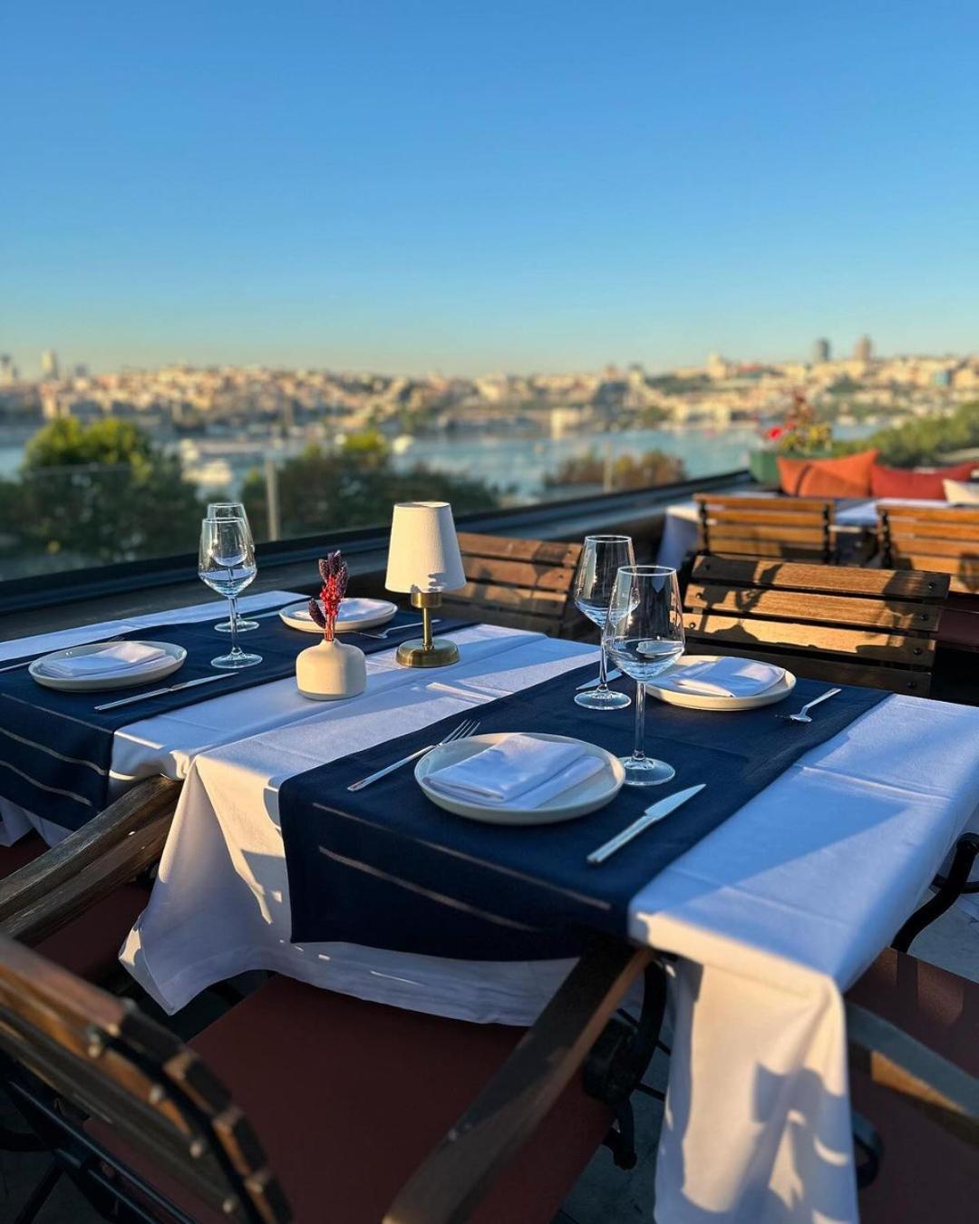 Istanbul Old City Colorful Houses Balat Petrion Hotel Екстер'єр фото